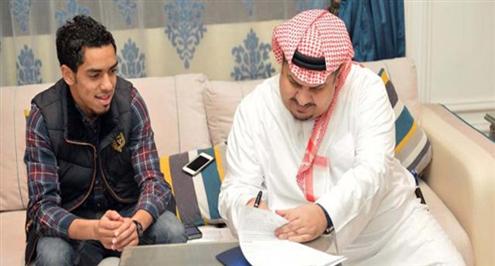 صور.. الدوسري هلالي لخمسة أعوام قادمة